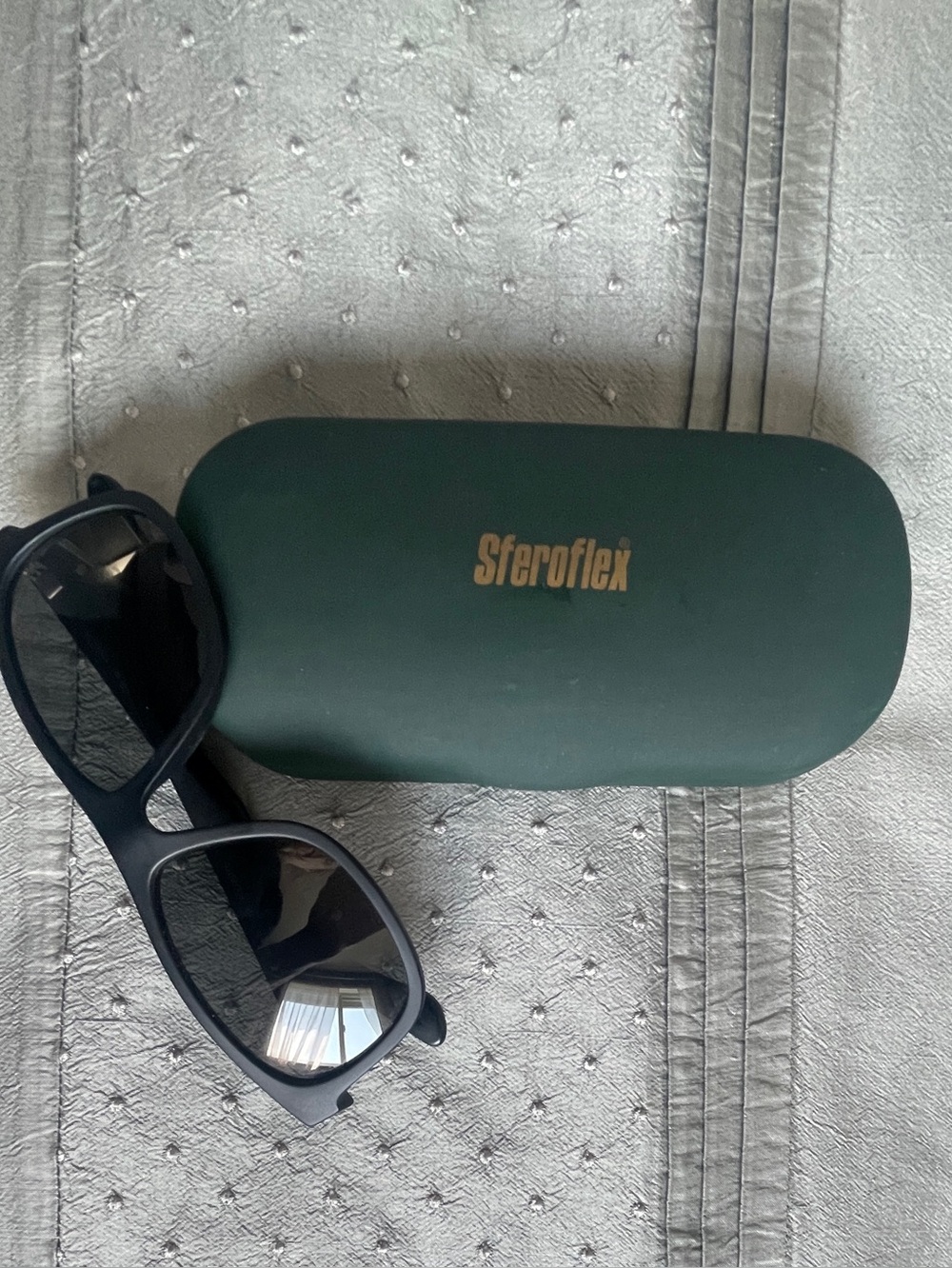 Steroflex Unisex Green Hard-shell Sunglasses Case